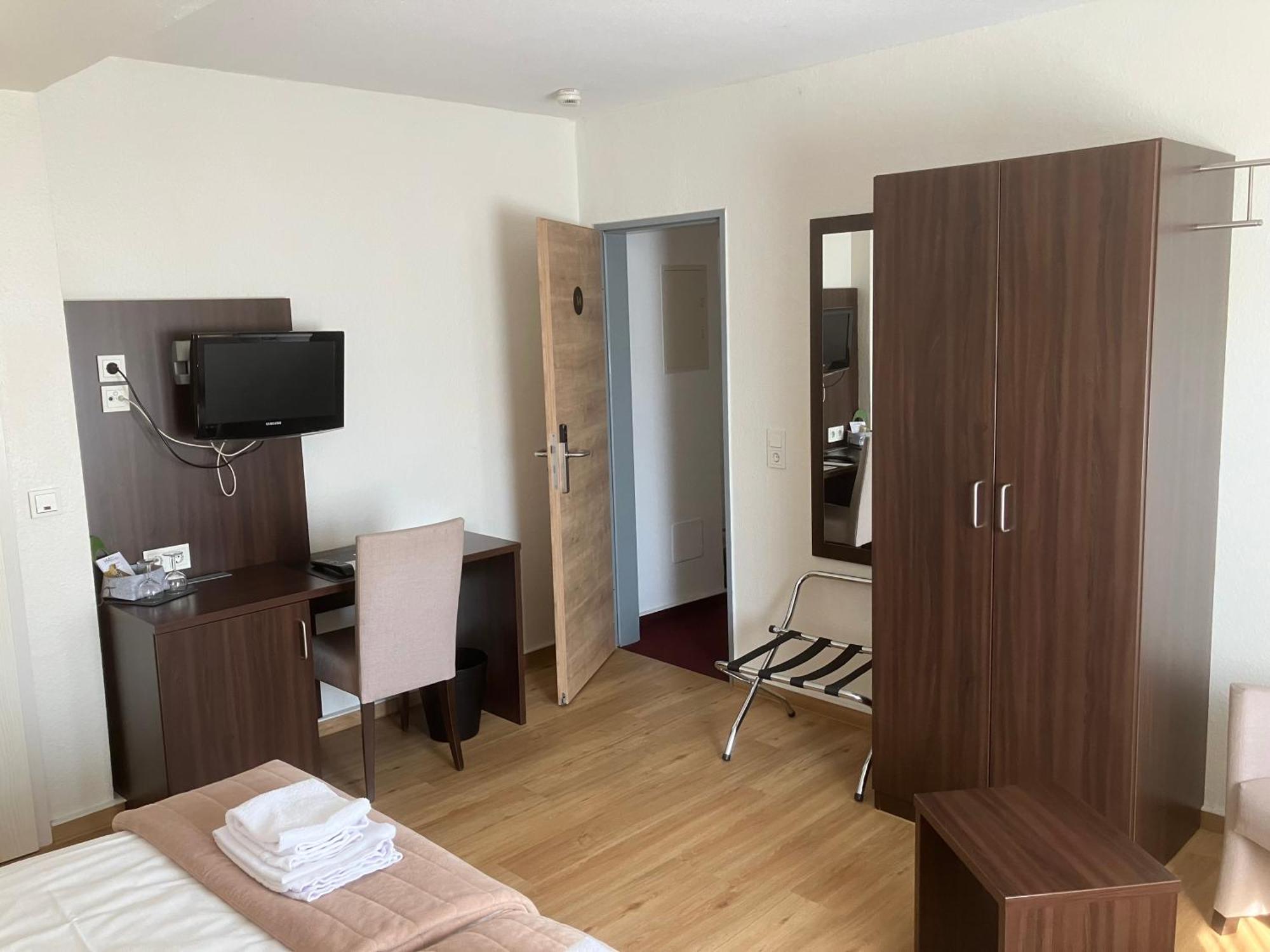 Hotel Mercedes City Бонн Екстер'єр фото