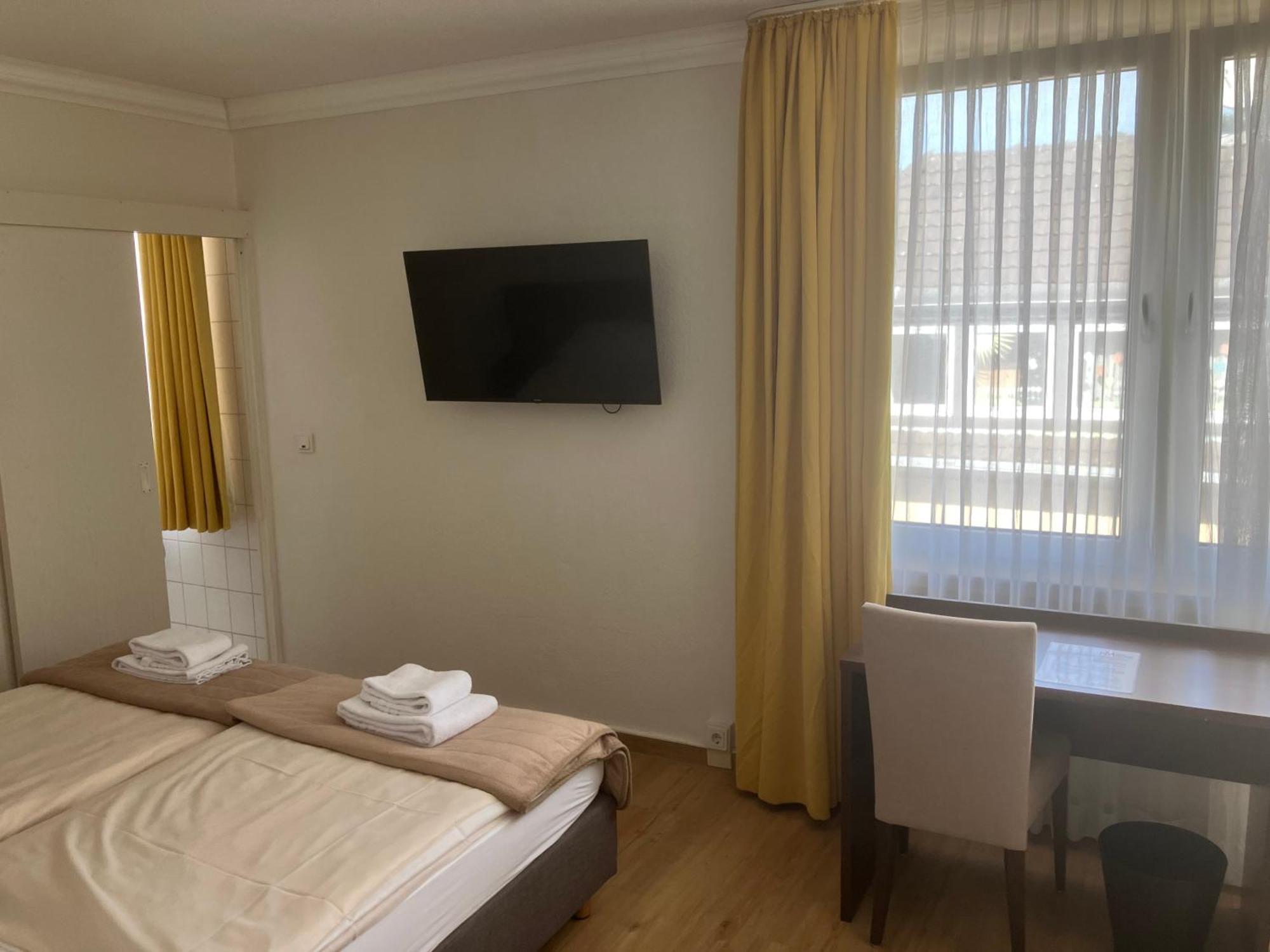 Hotel Mercedes City Бонн Екстер'єр фото