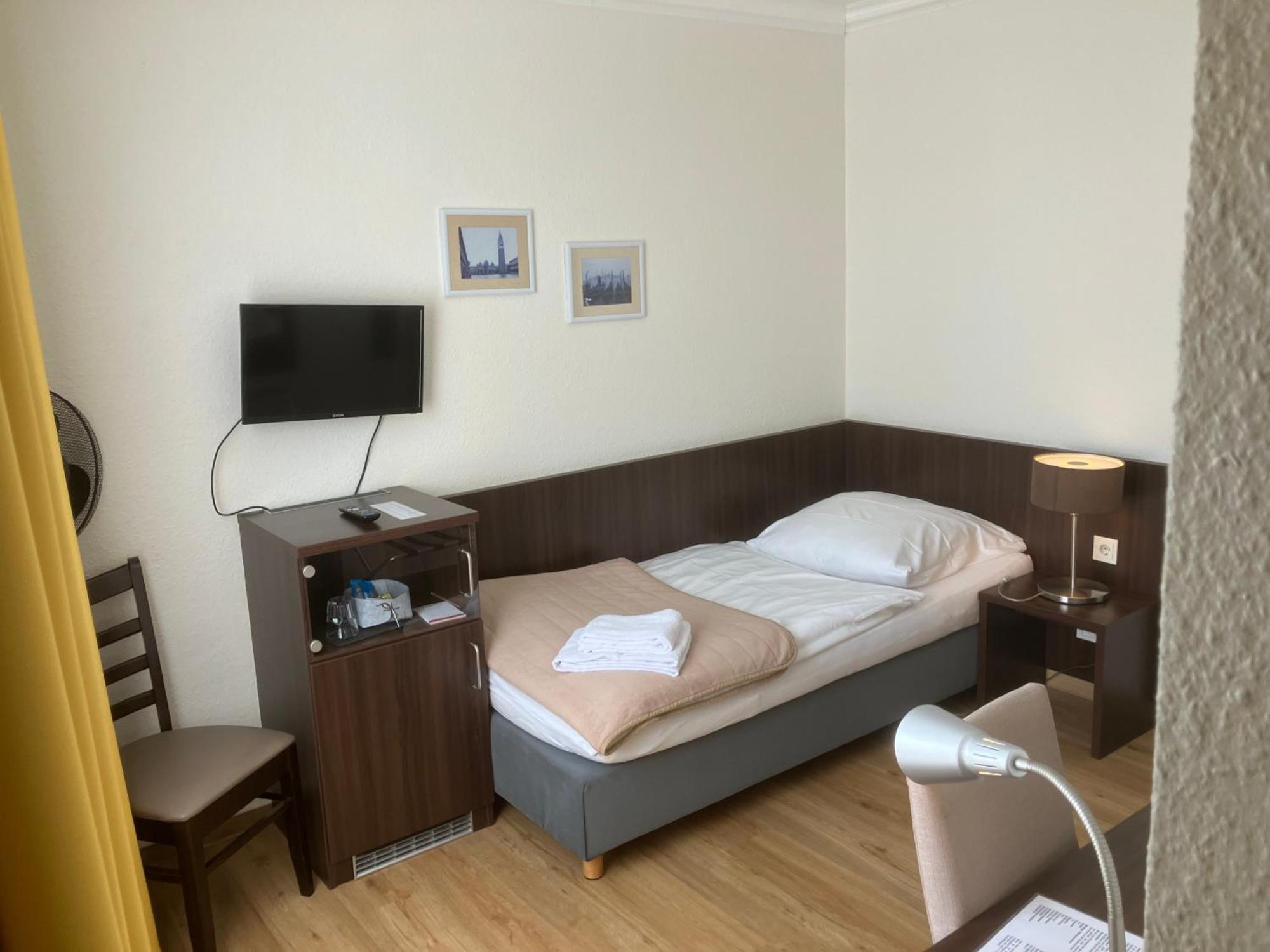 Hotel Mercedes City Бонн Екстер'єр фото
